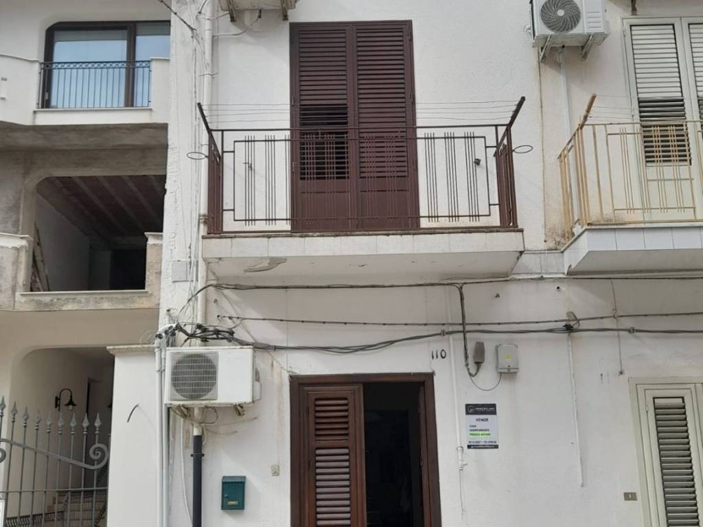 casa indipendente in vendita a Cinisi