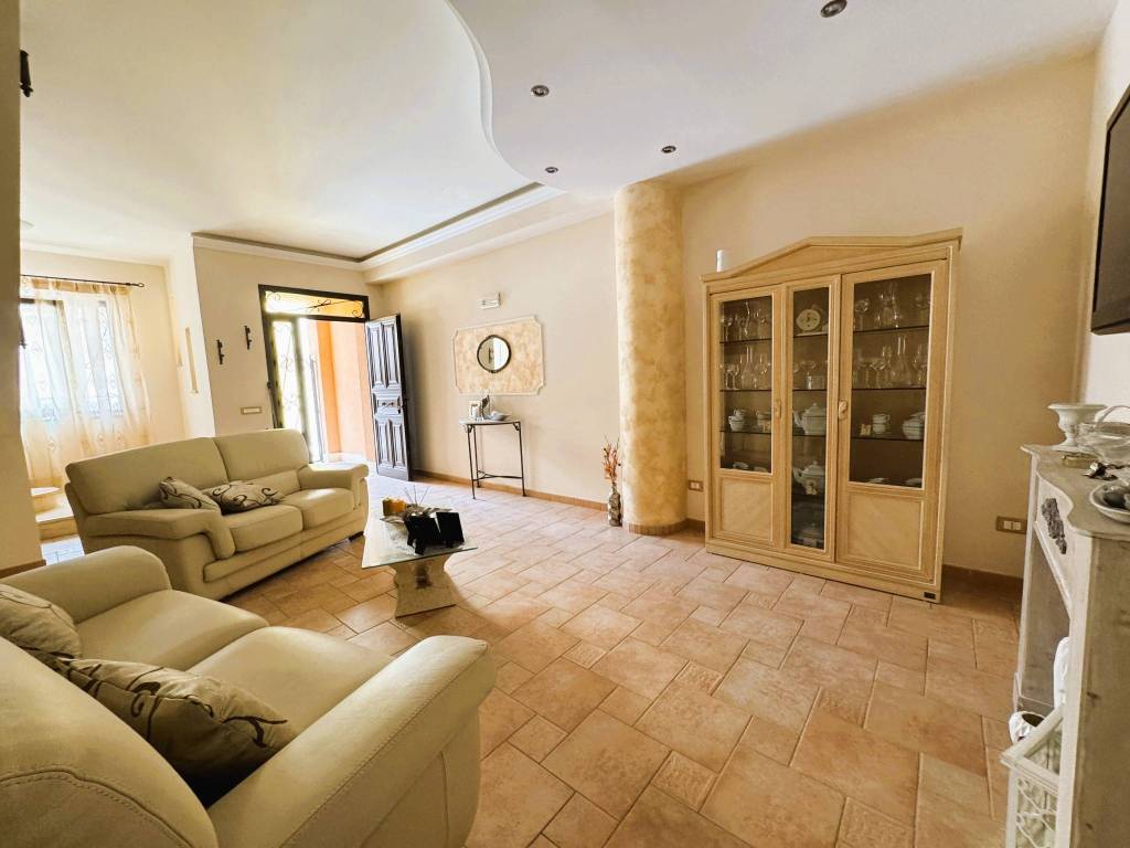 casa indipendente in vendita a Cinisi