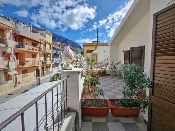 casa indipendente in vendita a Cinisi