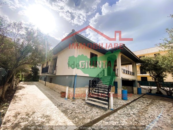 casa indipendente in vendita a Cinisi