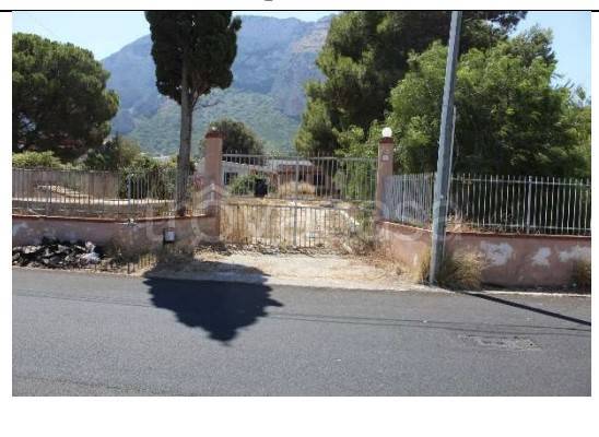 casa indipendente in vendita a Cinisi