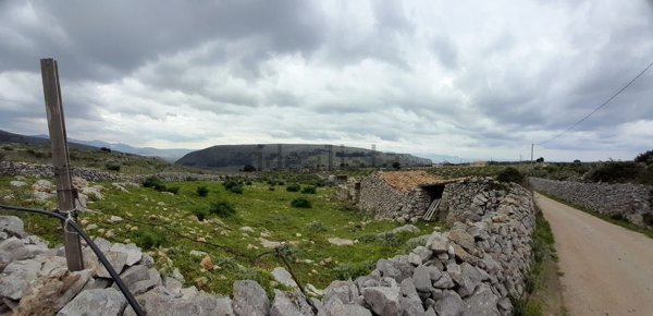 rudere in vendita a Cinisi