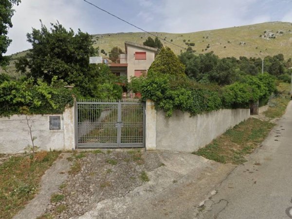 casa indipendente in vendita a Cinisi