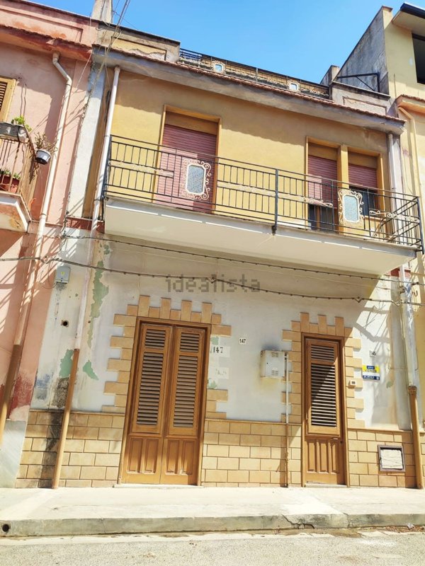 casa indipendente in vendita a Cinisi