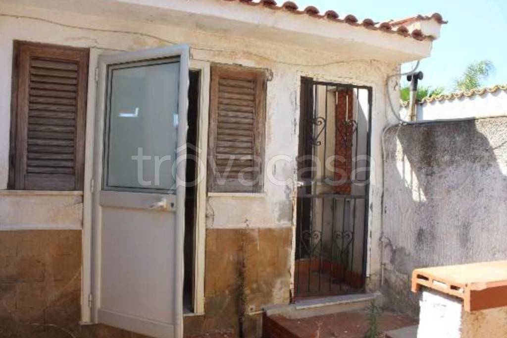 casa indipendente in vendita a Cinisi