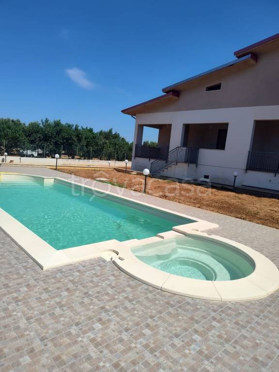 casa indipendente in vendita a Cinisi