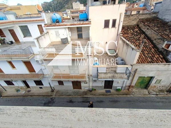 casa indipendente in vendita a Cinisi