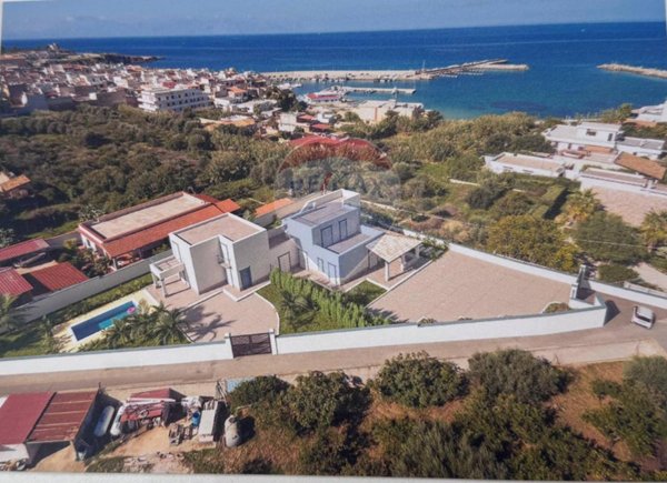 casa indipendente in vendita a Cinisi