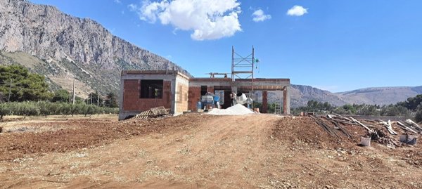 casa indipendente in vendita a Cinisi