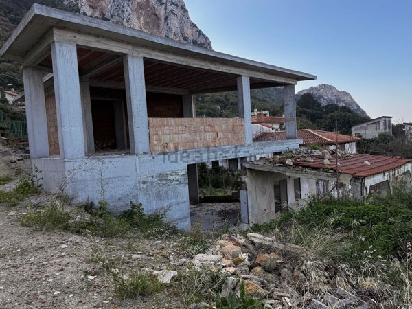 casa indipendente in vendita a Cinisi