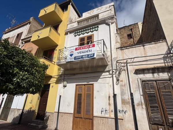 casa indipendente in vendita a Cinisi