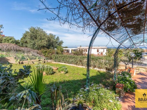 casa indipendente in vendita a Cinisi