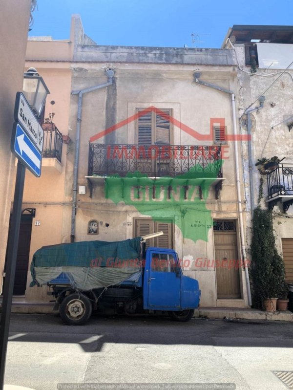 casa indipendente in vendita a Cinisi