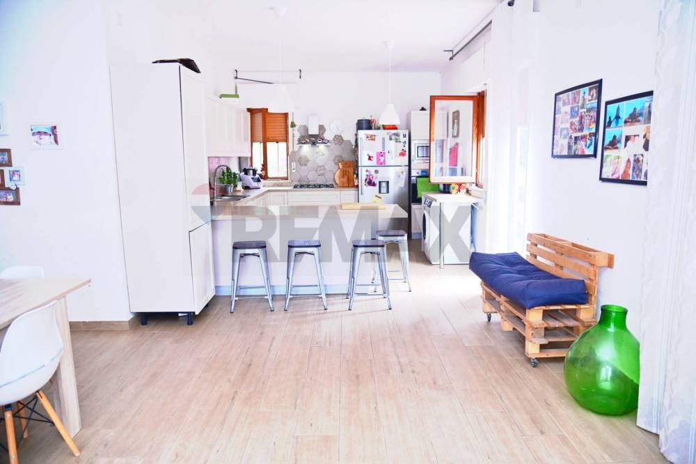 casa indipendente in vendita a Cinisi