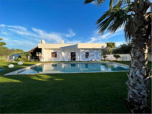 casa indipendente in vendita a Cinisi