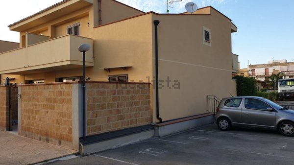 casa indipendente in vendita a Cinisi