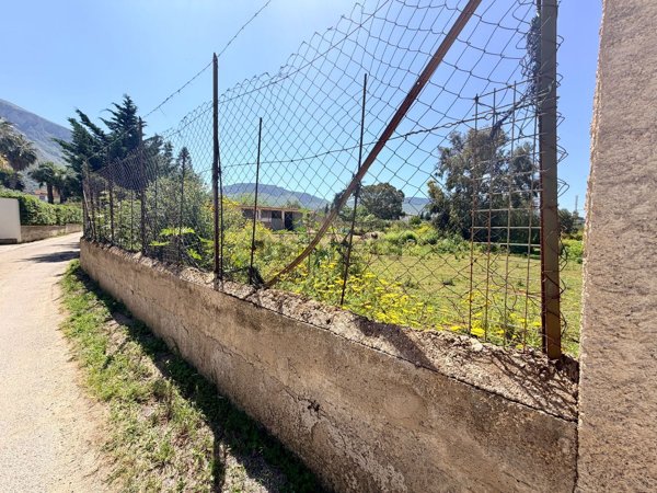 casa indipendente in vendita a Cinisi