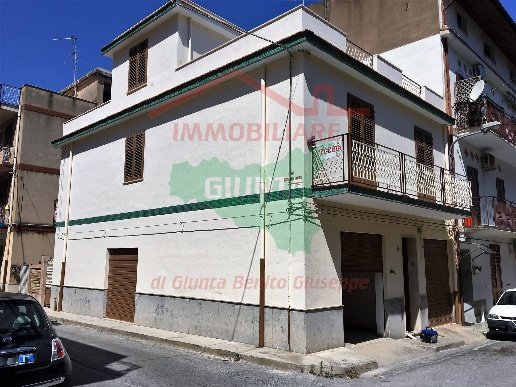 casa indipendente in vendita a Cinisi