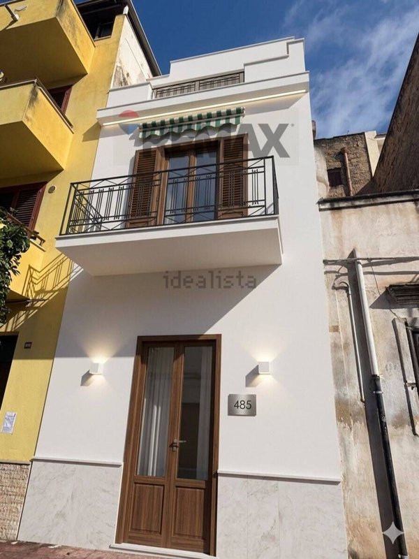 casa indipendente in vendita a Cinisi