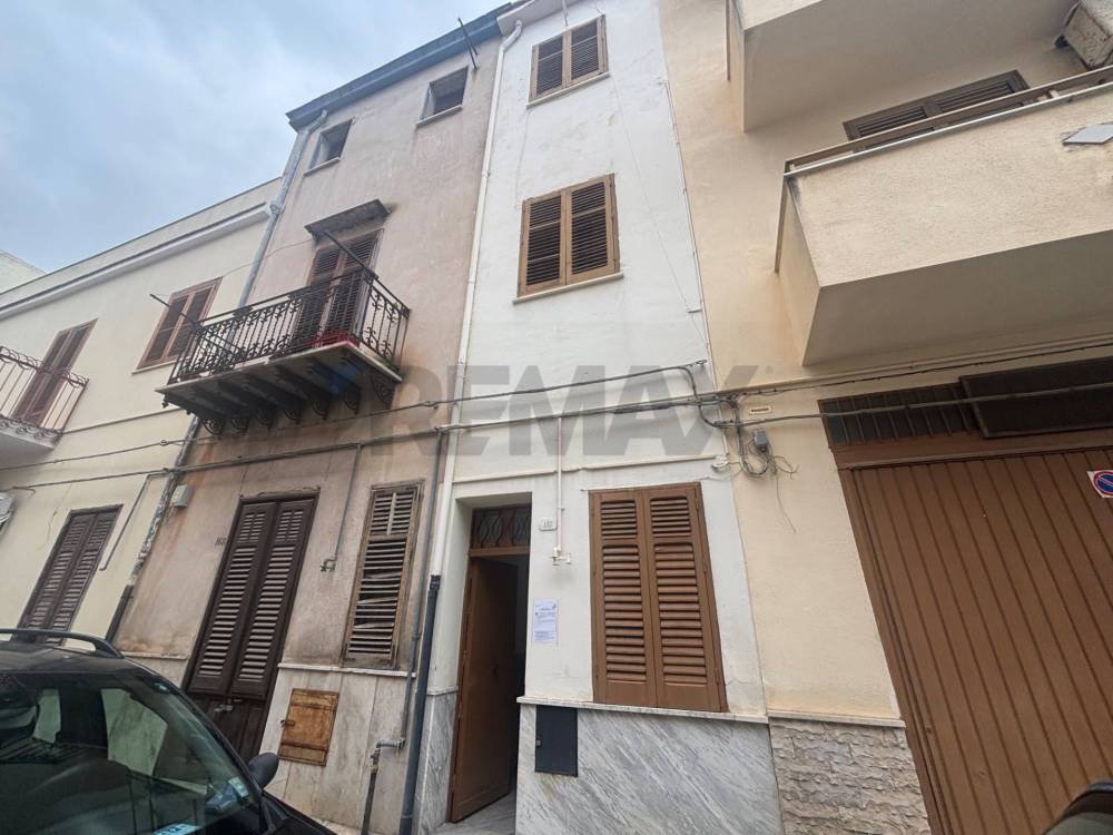 casa indipendente in vendita a Cinisi