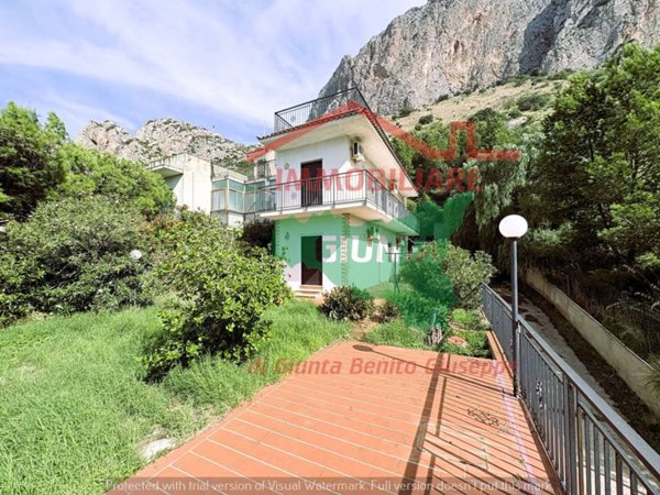 casa indipendente in vendita a Cinisi