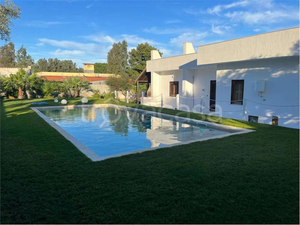 casa indipendente in vendita a Cinisi