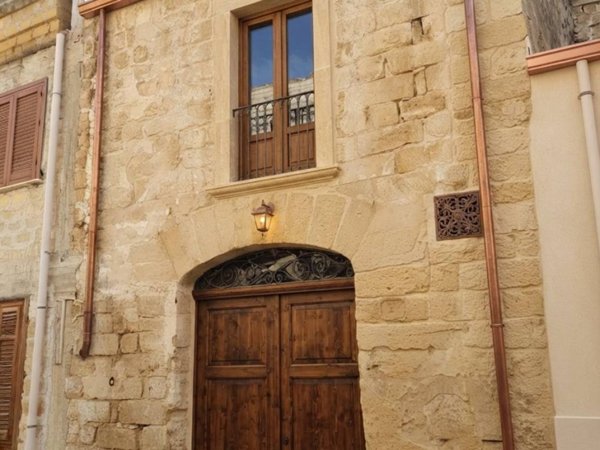 casa indipendente in vendita a Cinisi