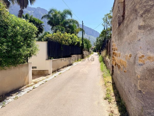 casa indipendente in vendita a Cinisi