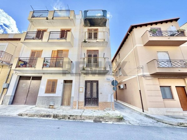 casa indipendente in vendita a Cinisi