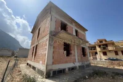 casa indipendente in vendita a Cinisi