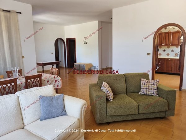 casa indipendente in vendita a Cinisi