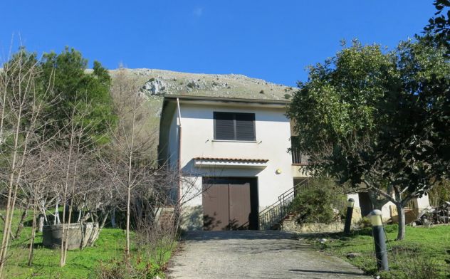 casa indipendente in vendita a Cinisi in zona Punta Raisi