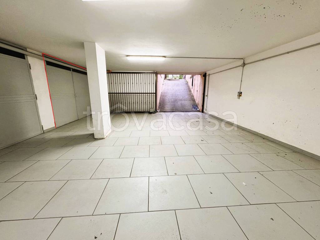 box auto in vendita a Cinisi
