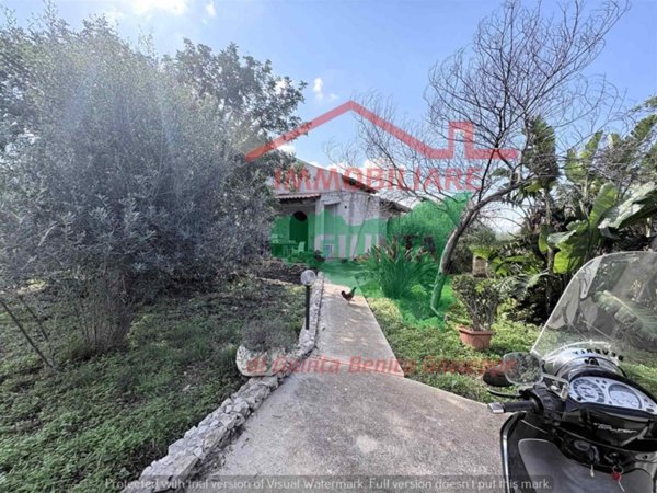 casa indipendente in vendita a Cinisi
