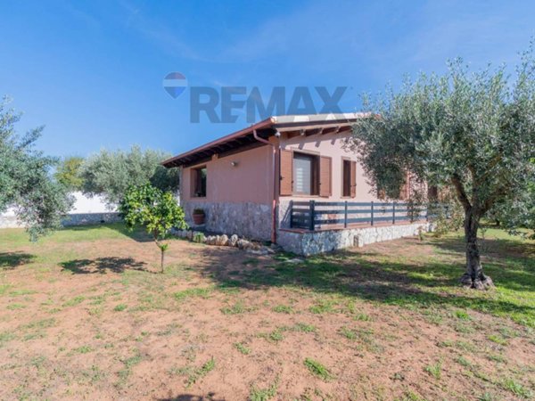 casa indipendente in vendita a Cinisi