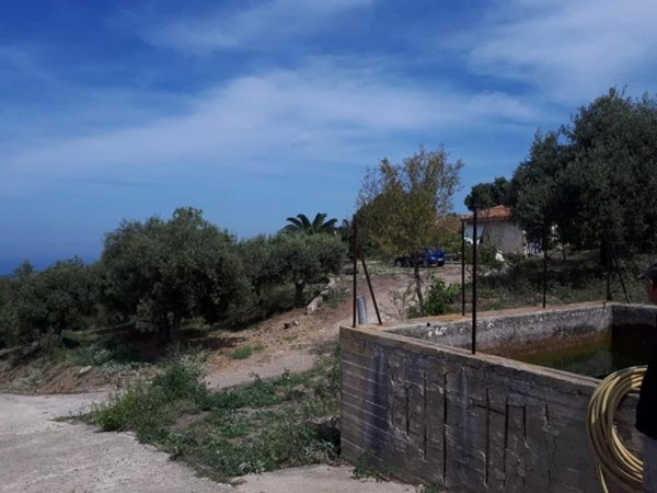 casa indipendente in vendita a Collesano