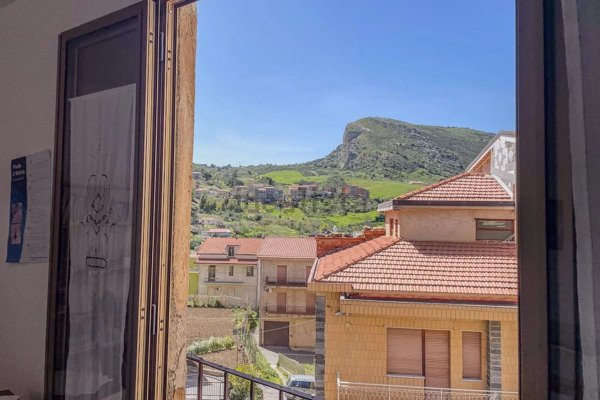 appartamento in vendita a Collesano