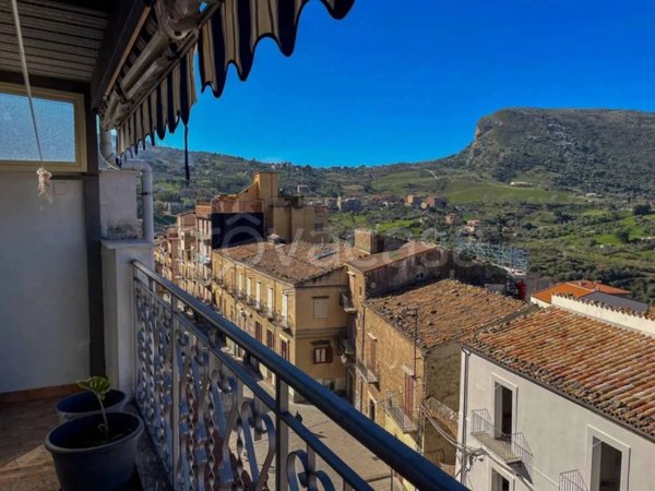 appartamento in vendita a Collesano