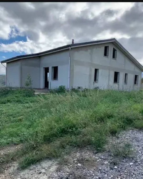 casa indipendente in vendita a Collesano