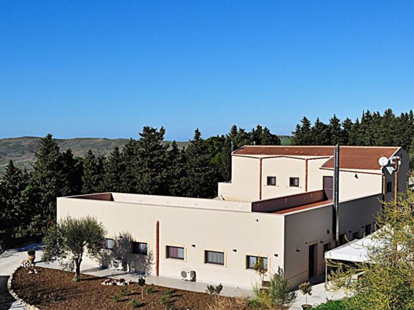 casa indipendente in vendita a Collesano