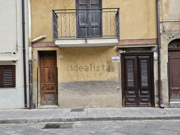 appartamento in vendita a Collesano