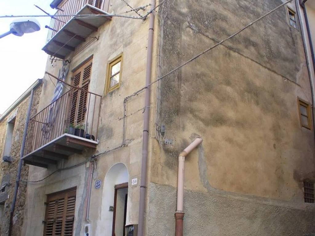 casa indipendente in vendita a Collesano
