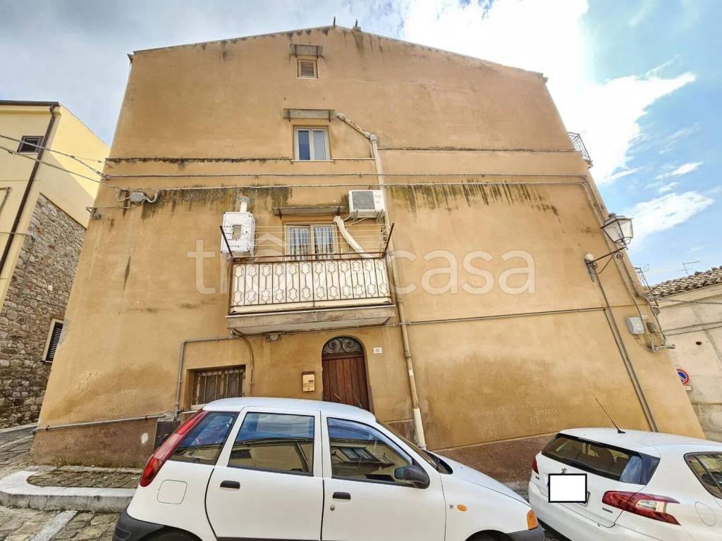 casa indipendente in vendita a Collesano