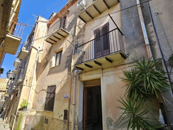 casa indipendente in vendita a Collesano