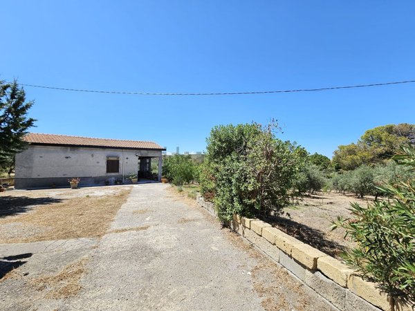 casa indipendente in vendita a Collesano
