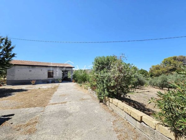 casa indipendente in vendita a Collesano