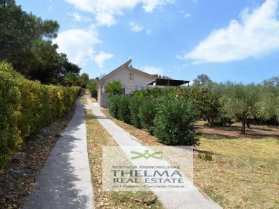 casa indipendente in vendita a Collesano