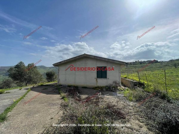 casa indipendente in vendita a Collesano