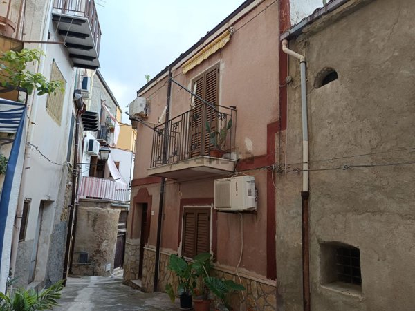 appartamento in vendita a Collesano