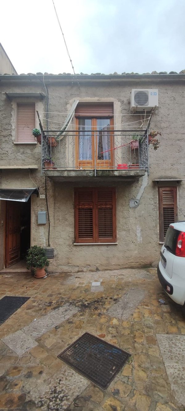 appartamento in vendita a Collesano